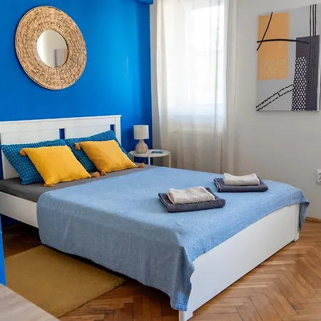 Home-Like Studio In City Center Free Welcome Light Lunch Novi Sad Exteriör bild