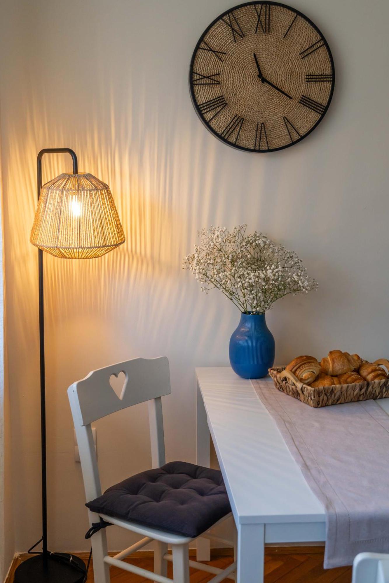 Апартамент Home-like In Center Free Welcome Light Lunch *